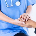 Salud en Colombia: mejor atención primaria resolvería 80% de líos / Shutterstock